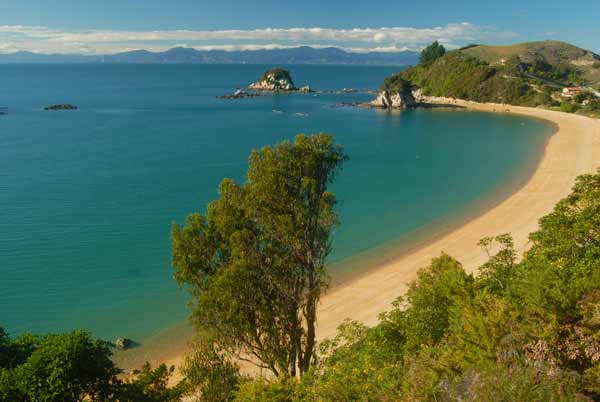 Little Kaiteriteri, on the way to Abel Tasman